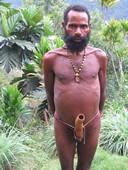 Papua – Mamberamo – Vano tribe – Stone axe maker